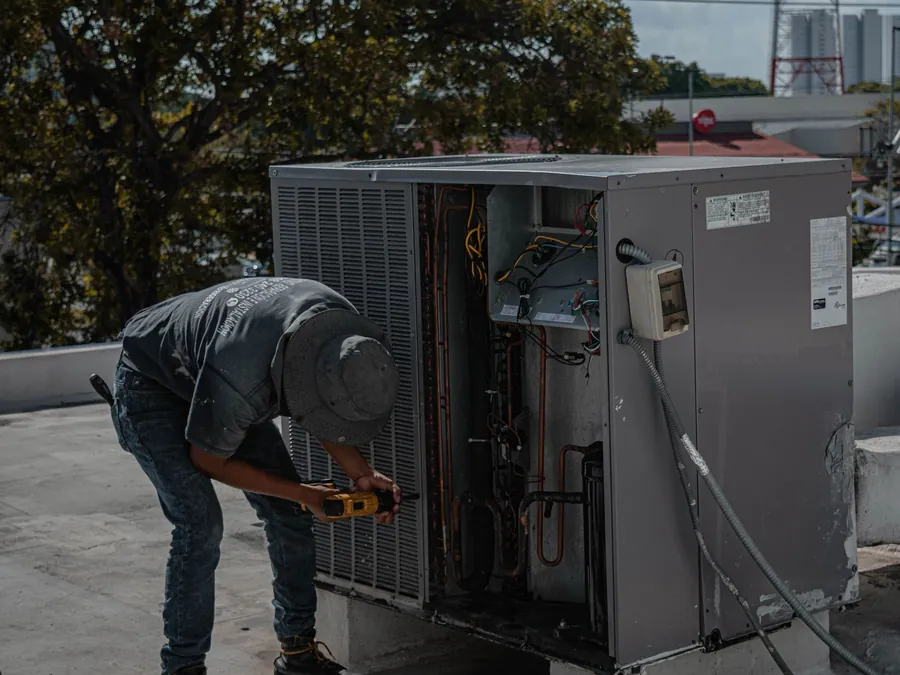 Manutenção Preventiva e Corretiva — MK Climatização em Fortaleza